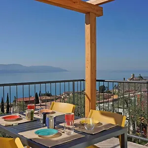 Dany Con Cucina Vista Piscina E Parcheggio Aparthotel